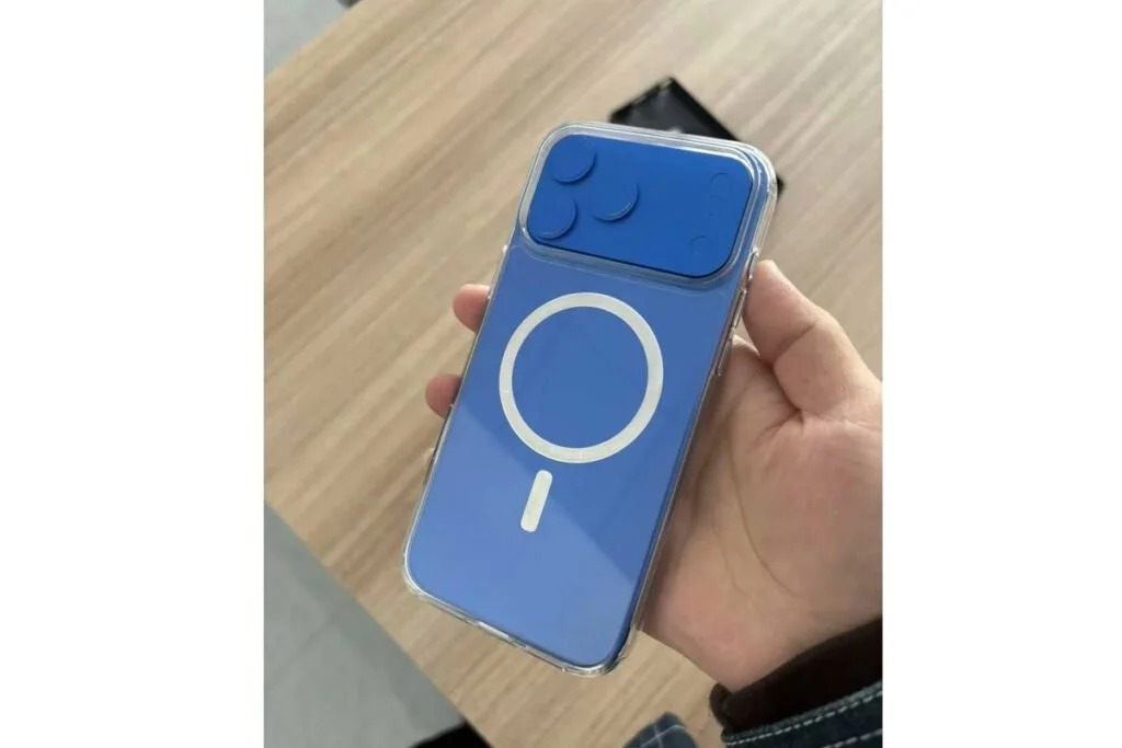 قاب آیفون 17